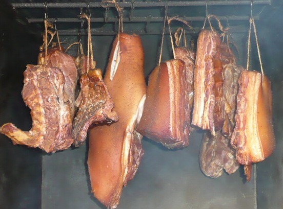 Мясо в стадии готовки
